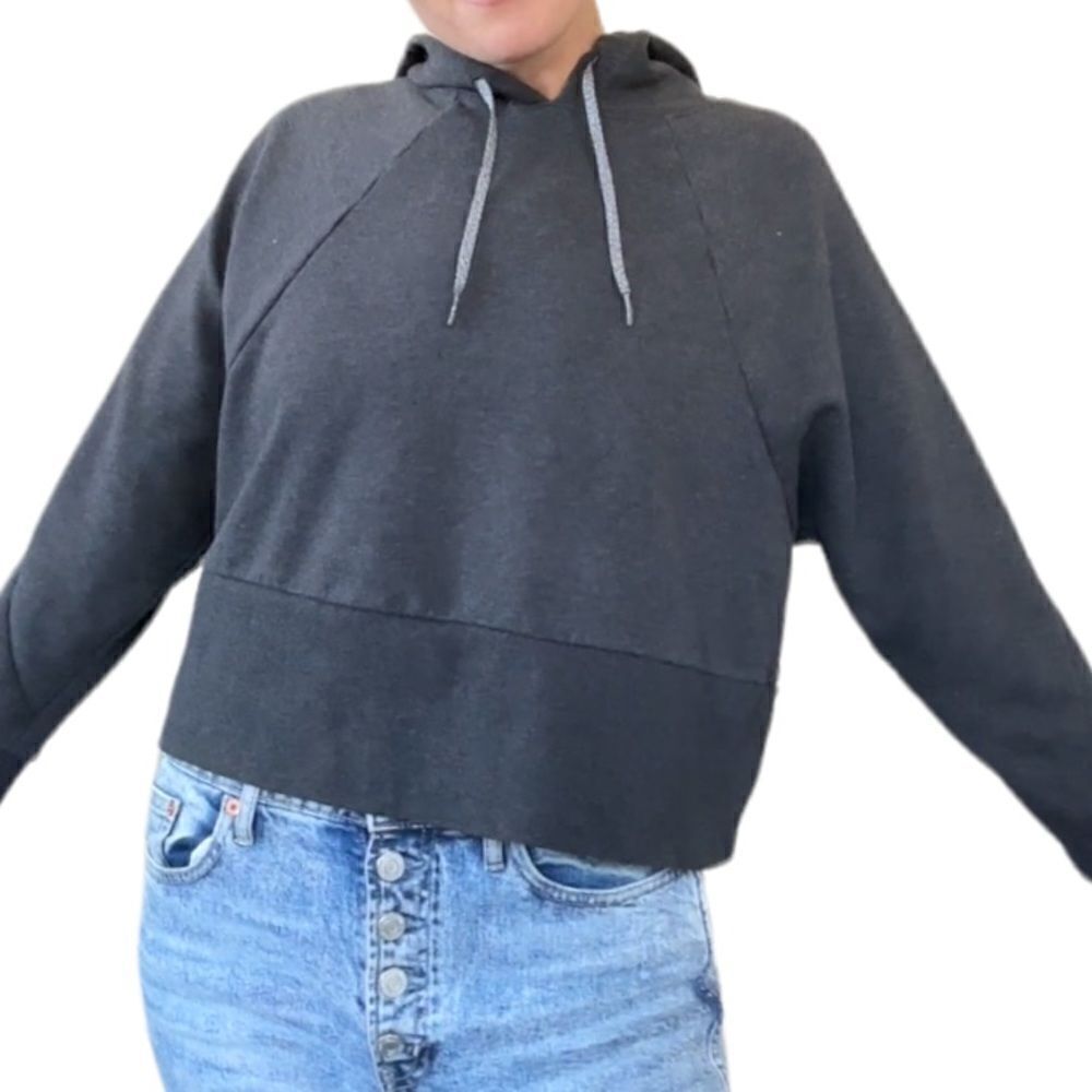 Nike Dri-Fit oversized Grey cropped hooded sweatshirt. Size medium.